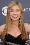 http://img221.imagevenue.com/loc1099/th_57642_JennetteMcCurdy_46thAnnualAcademyOfCountryMusicAwardsApril32011_By_oTTo17_122_1099lo.JPG