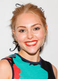 th_13318_annasophiarobb041713_06_122_1167lo.jpg