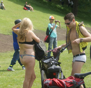 Very Big Slut Nudist Mother Gets Naked In Public Parks2gs6ncjaj.jpg