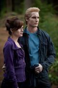 http://img221.imagevenue.com/loc1117/th_69438_eclipse_new_uhq_stills_04_122_1117lo.jpg