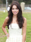 http://img221.imagevenue.com/loc876/th_70111_Jenna_Dewan_at_A_Time_for_Heroes_picnic_025_122_876lo.jpg