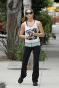 http://img221.imagevenue.com/loc905/th_60604_Ashley_Greene_Visits_Gym9_122_905lo.jpg